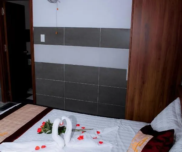 Khách sạn Trường Phúc Vinh