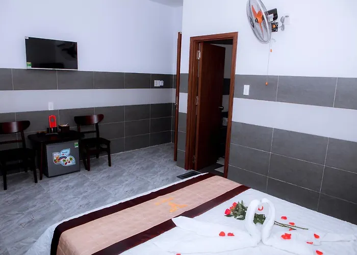 Trường Phúc Vinh Khách sạn *