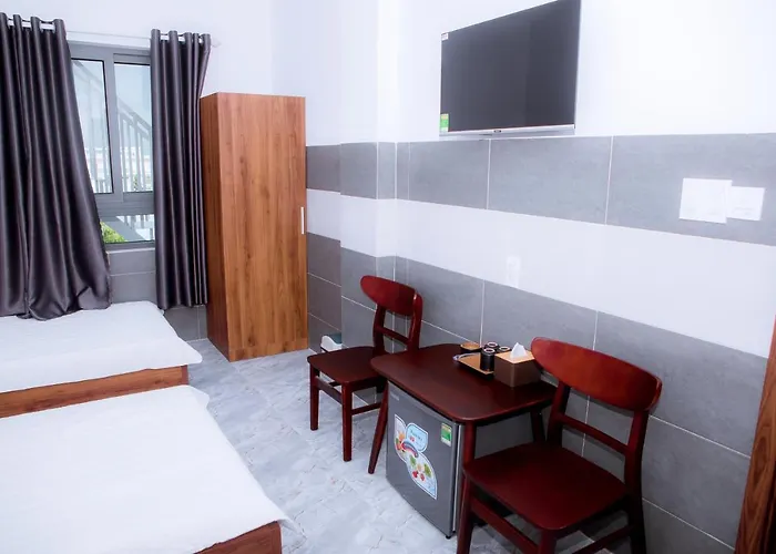 Trường Phúc Vinh *