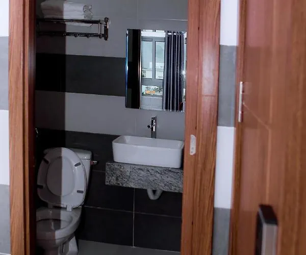 Khách sạn Trường Phúc Vinh *