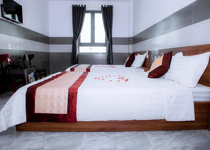 Khách sạn Trường Phúc Vinh