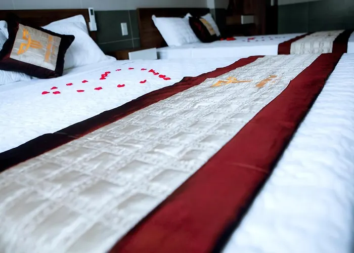 Khách sạn Trường Phúc Vinh