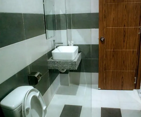 Trường Phúc Vinh Khách sạn *