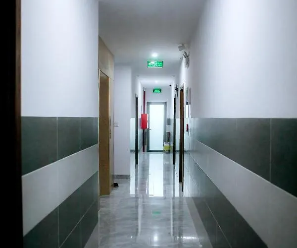 Trường Phúc Vinh Khách sạn *